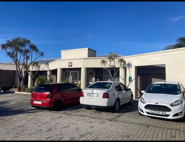 BUSINESS PROPERTY TO RENT IN NEWTON PARK